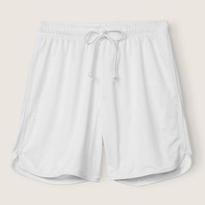 NWT - 6" MESH DAD SHORT